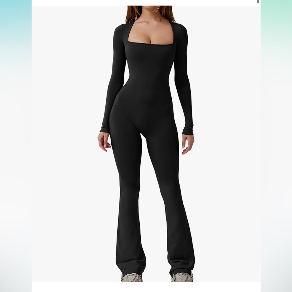 Super cute jumpsuit! Never worn. Size large